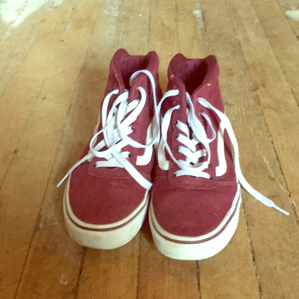 Vans size 8 maroon high tops